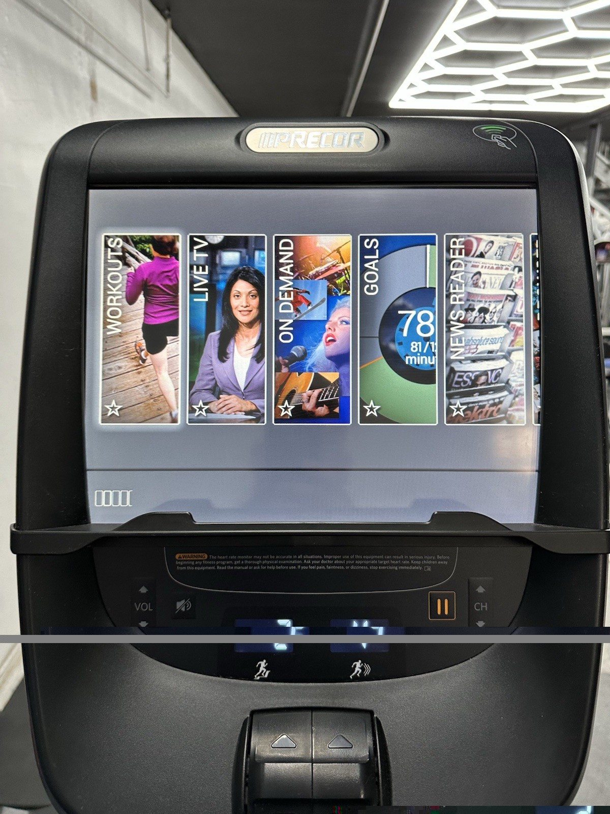 Precor AMT 885 Open Stride Elliptical P82 Console