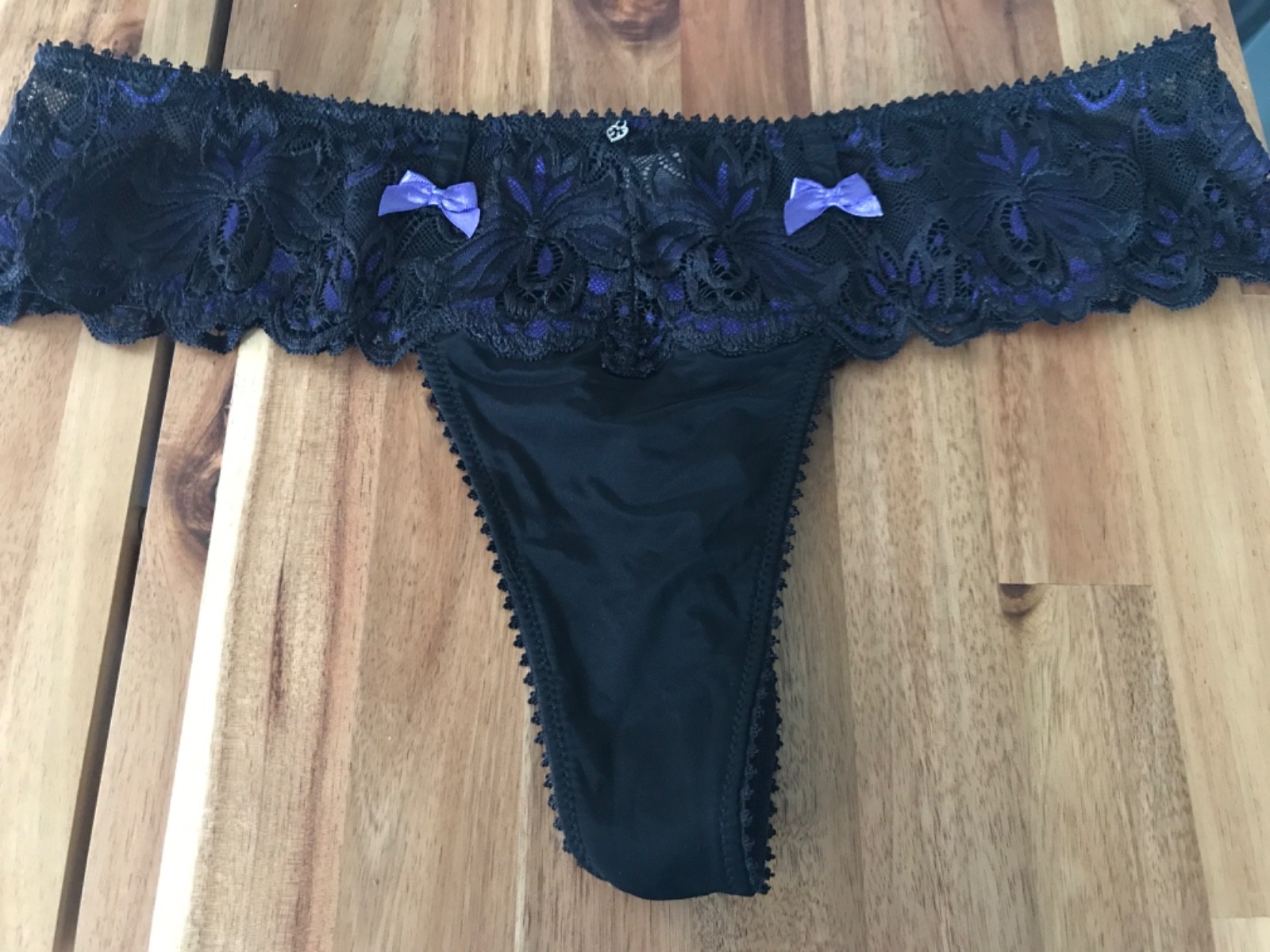 BLACK PURPLE LACE String thong NEW LACE PURPLE BOWS UK 18