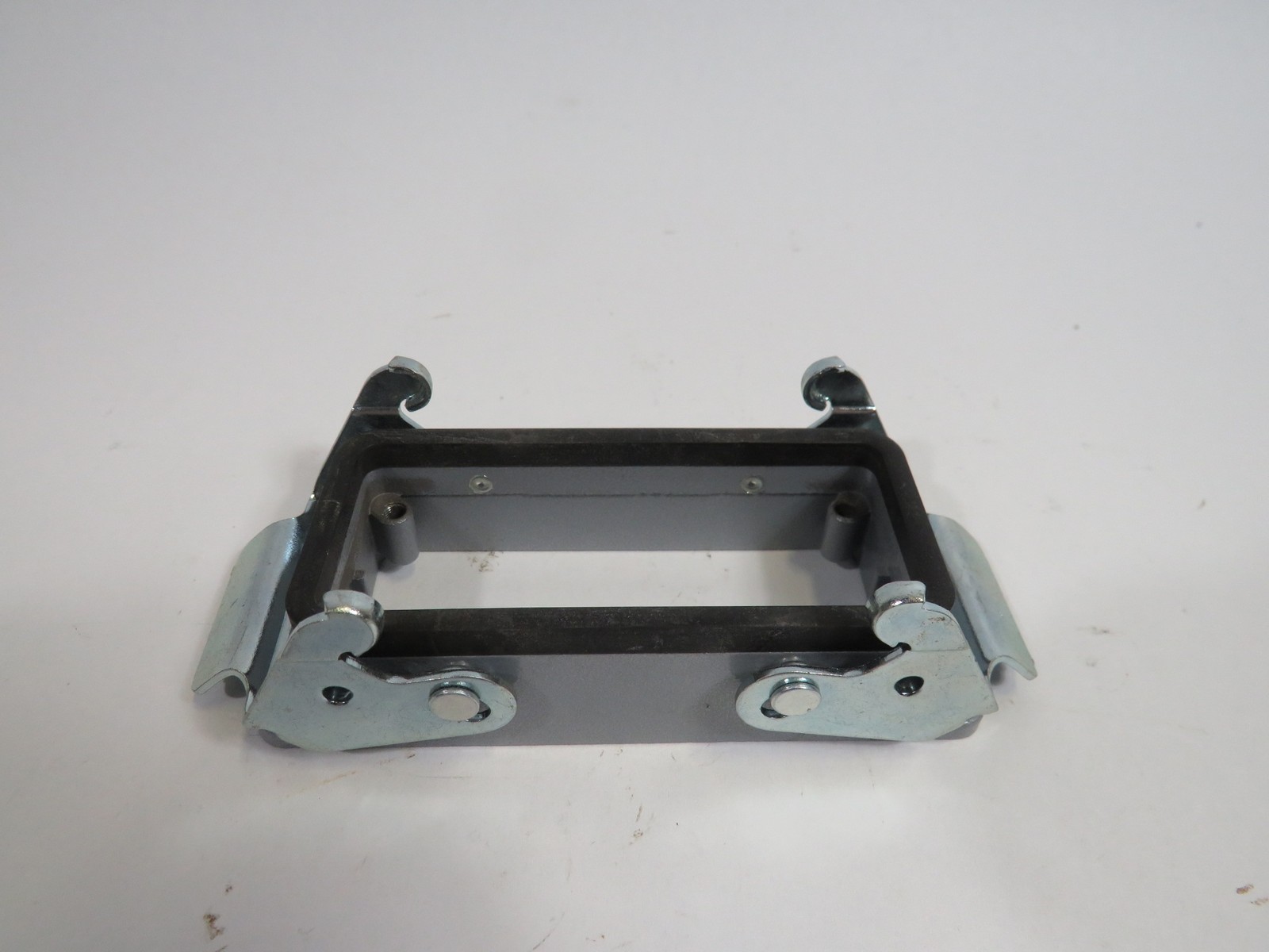 Generic Rectangular Connector Enclosure 3-3/8x1-3/8x1-1/8" USED