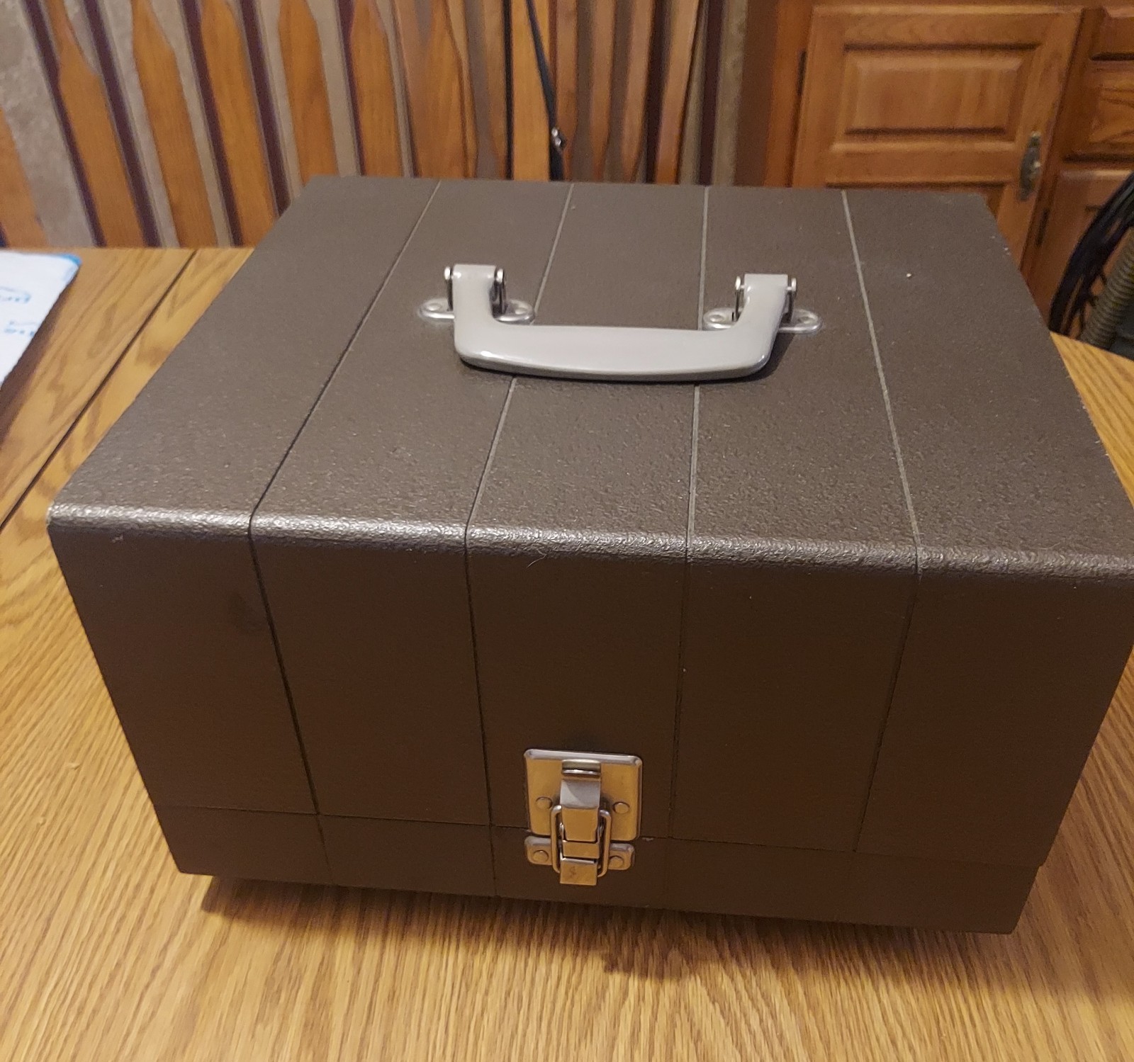 Vintage Bell & Howell Headliner Slide Projector Model 706 With Case