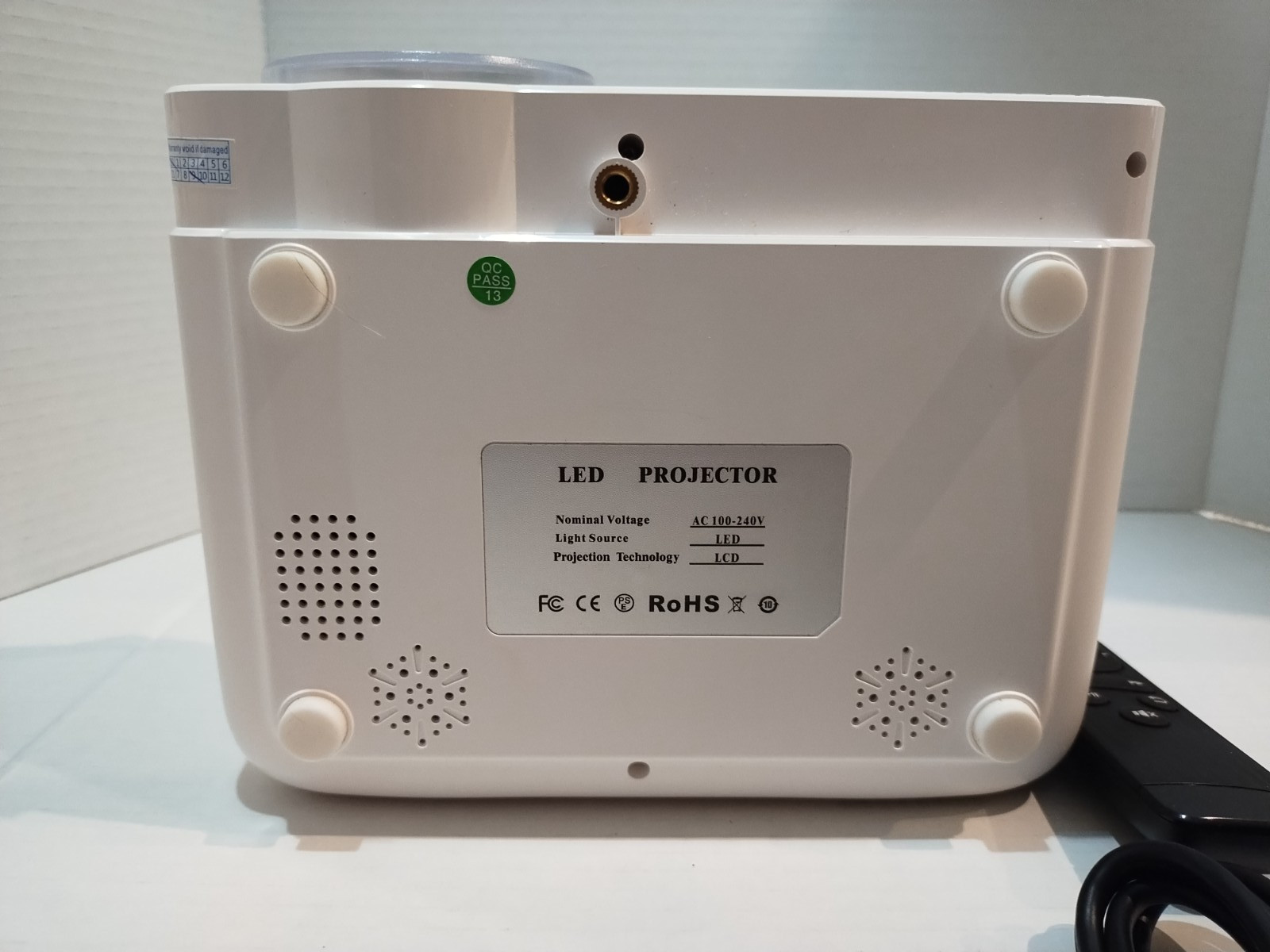 ABOX Wireless LCD Projector GC357 1080P