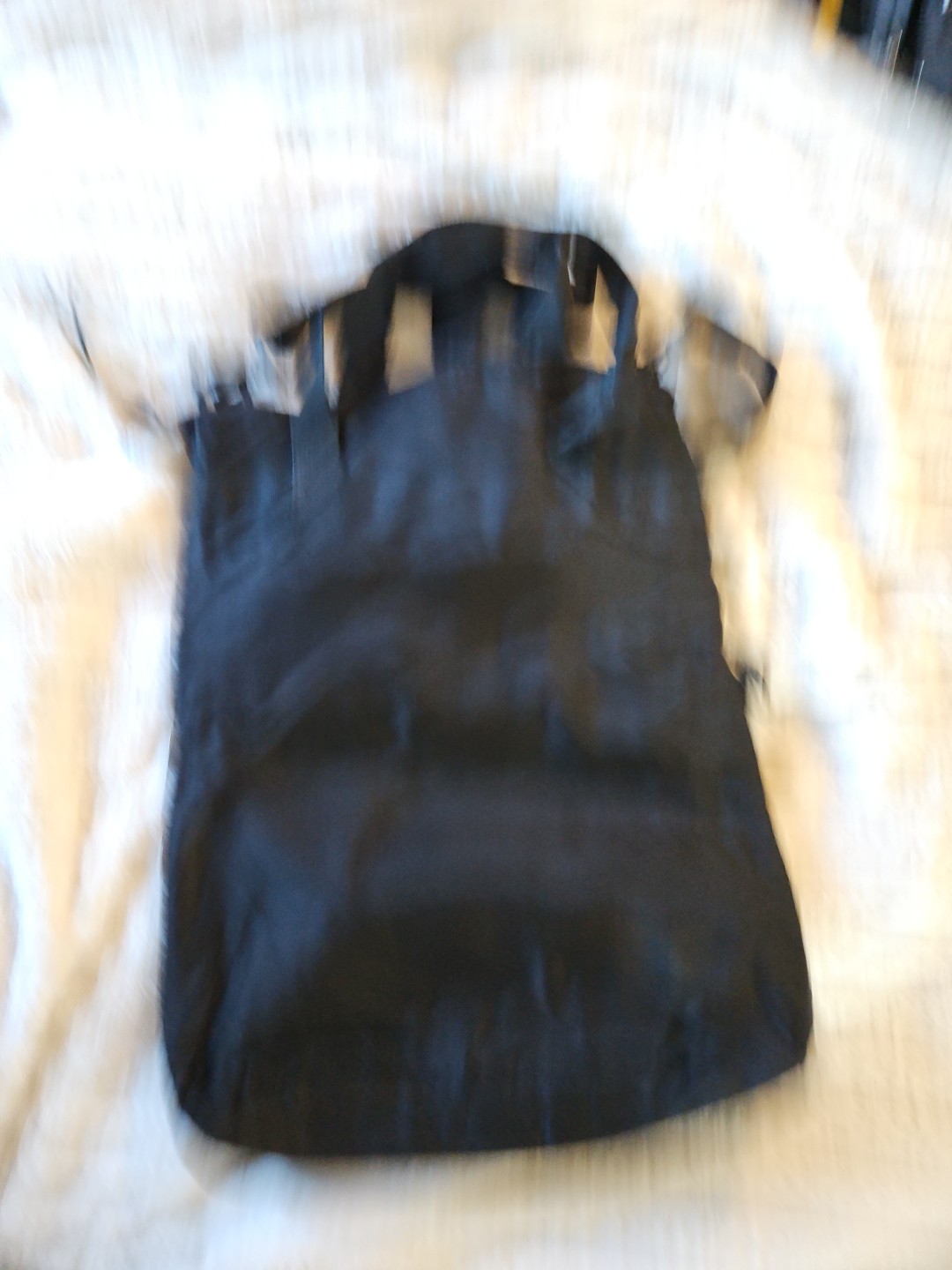 Under Armour Large Crossbody Sling Bag Black Adjustable Strap