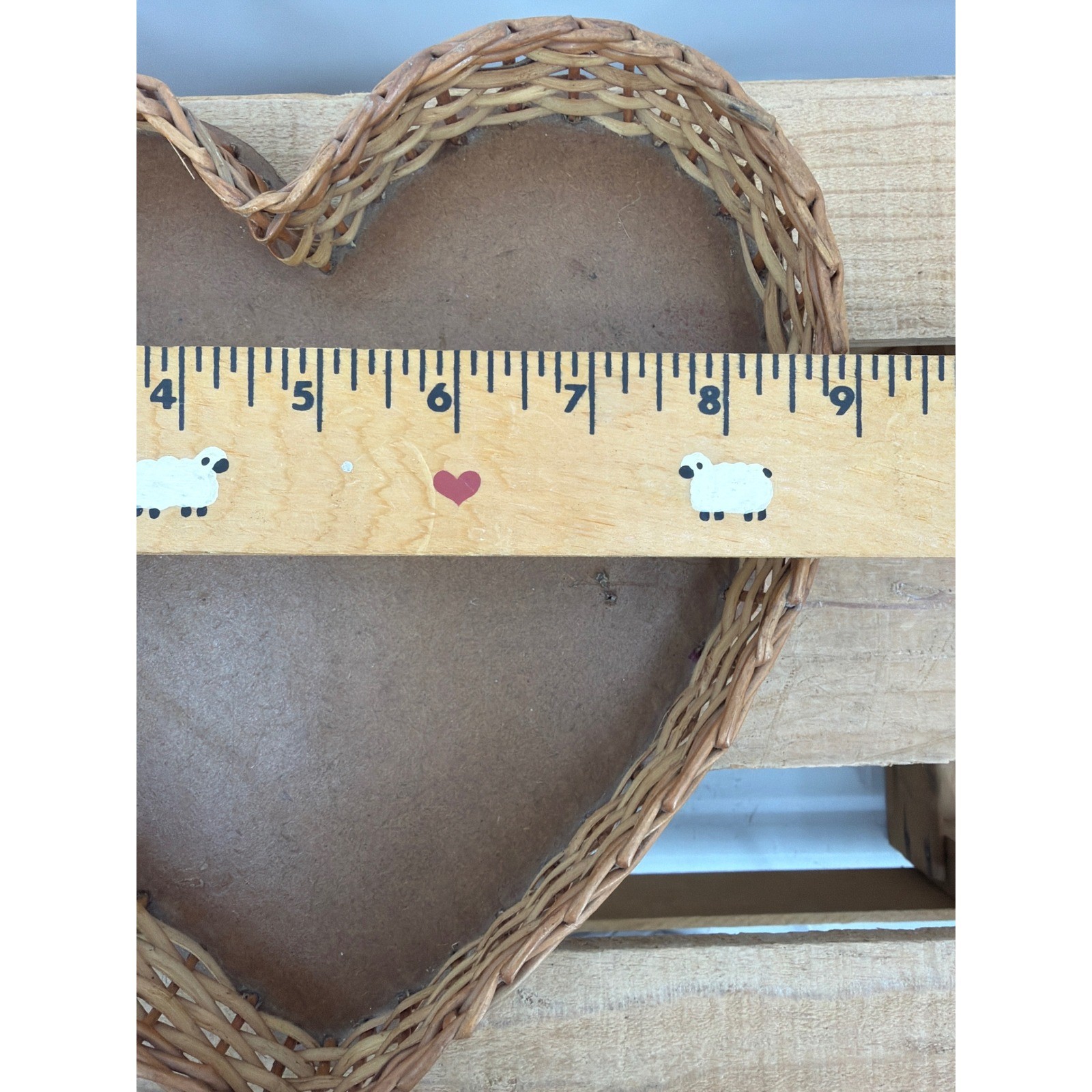 Vintage Heart Shaped Woven Wicker Basket Tray Brown Wood Base Farmhouse Decor