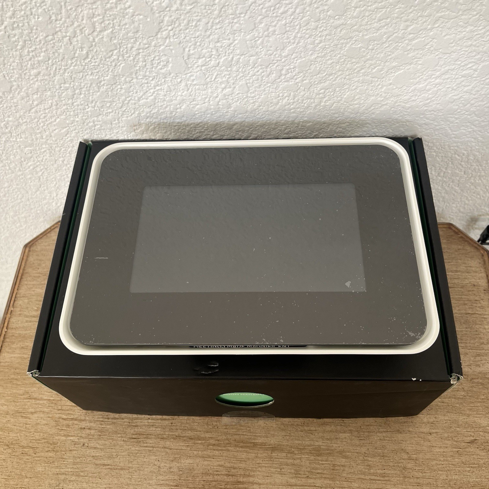 Evoko Room Manager ERM1001 Meeting Room Display Panel — No PSU, Untested