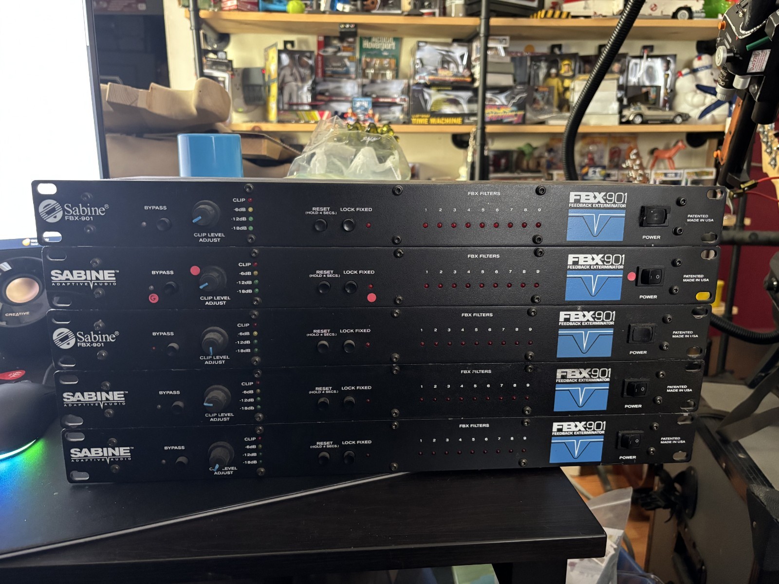 Sabine FBX-901 Feedback Exterminator no power supply.