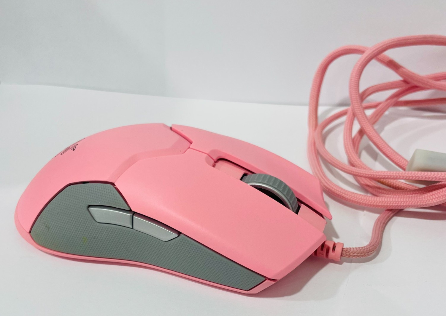 Razer Viper Mouse Wired Quartz Pink - Used