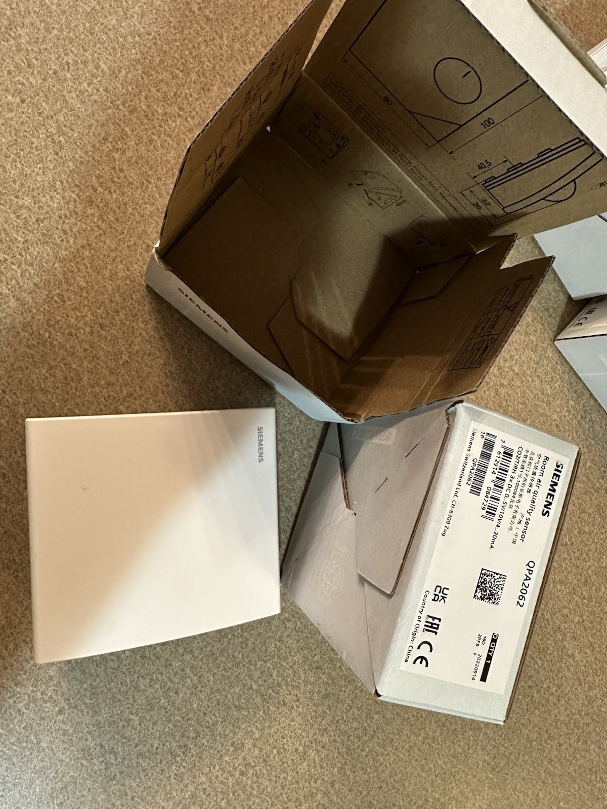 Siemens QPA2062 Room Air Quality Sensor New In Box