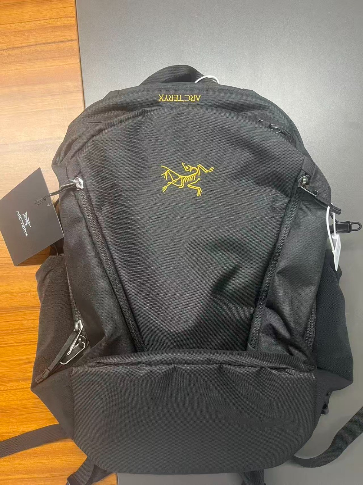 Arc'teryx Mantis 26 hiking backpack black sapphire Unisex