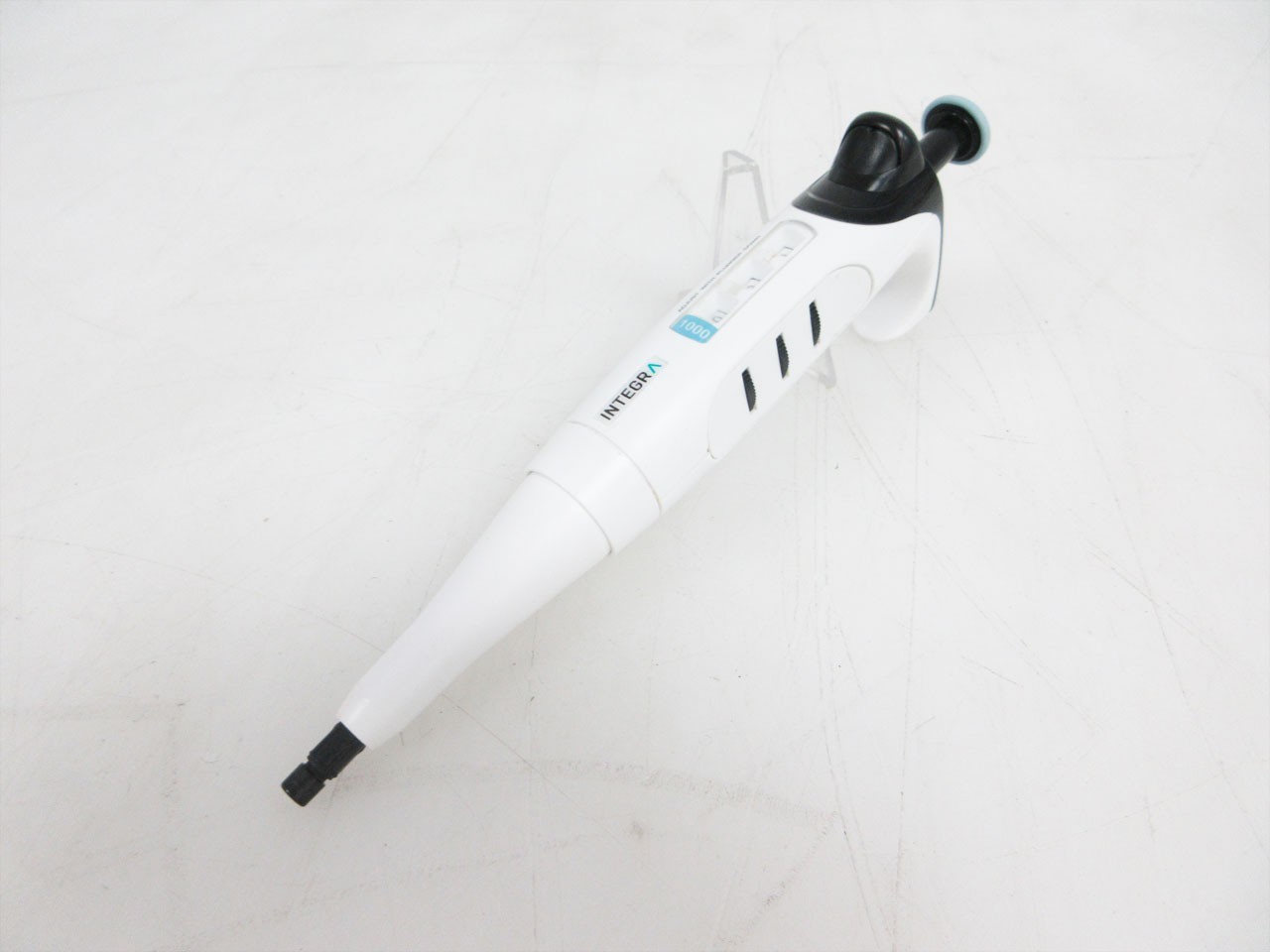 INTEGRA 3018 SINGLE CHANNEL EVOLVE 100 - 1000 uL MANUAL PIPETTE