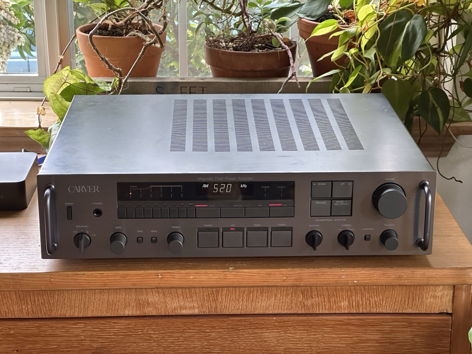 Carver Receiver 900 The Receiver Excellent - Serviced