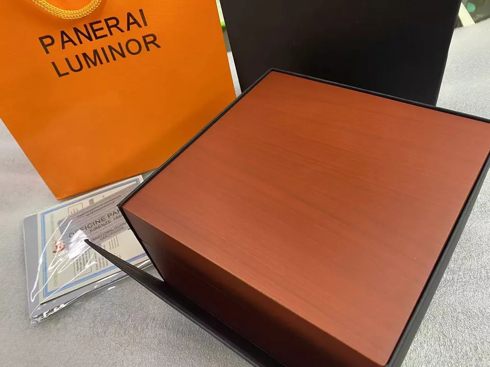 Exquisite Watch Storage: Premium Box Designed for Panerai's Official Collection