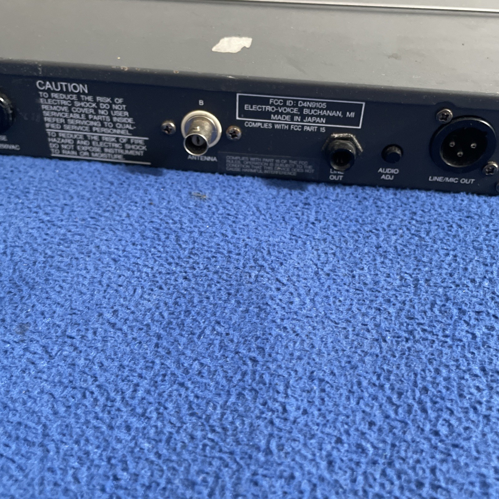 EV Electro-Voice MR-2000A Dual Receiver Diversity Wireless System