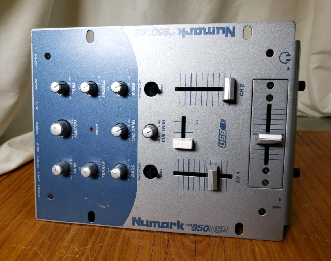 NUMARK DM-950 USB DJ MIXER DM950 2-Channel Mixer ~ Tested ~ Without power supply