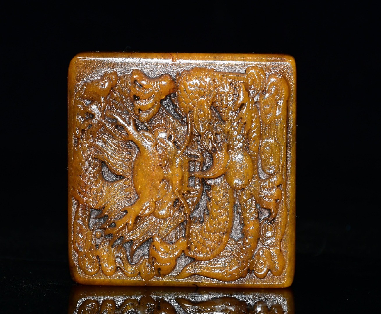 Exquisite Tianhuanglong Seal Ornament