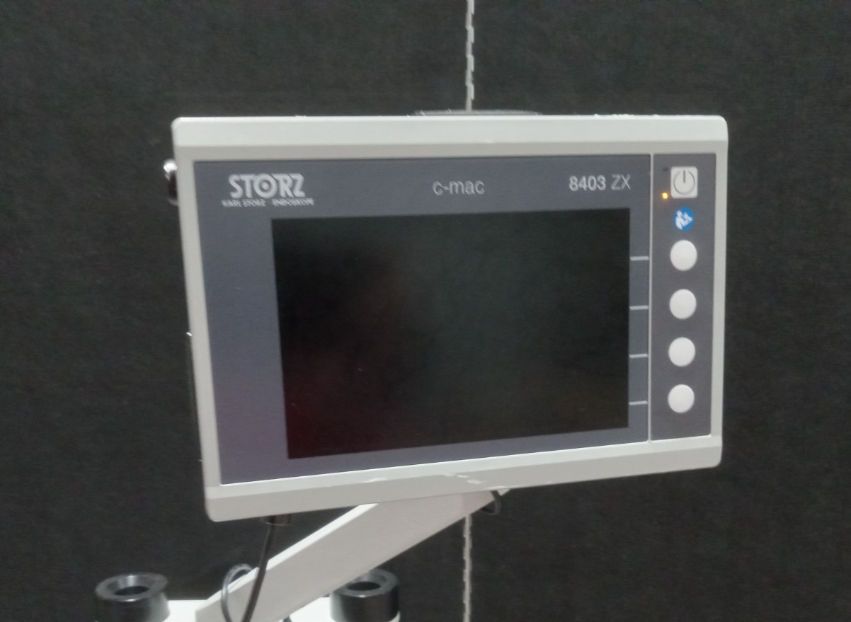 Karl Storz 8403 ZX C-MAC Monitor w Stand- DC