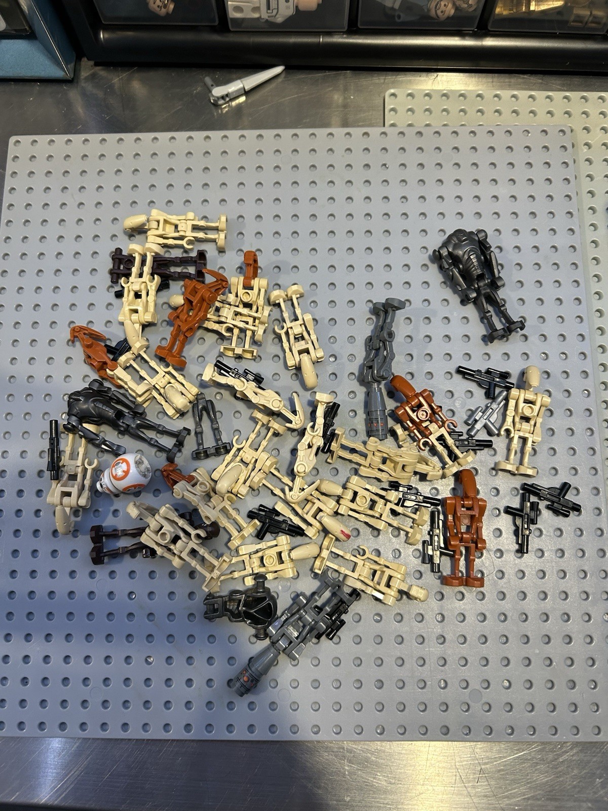 LEGO Star Wars Battle Droid Minifigures LOT B1 B2 BB8 Blasters Geonosis Assassin