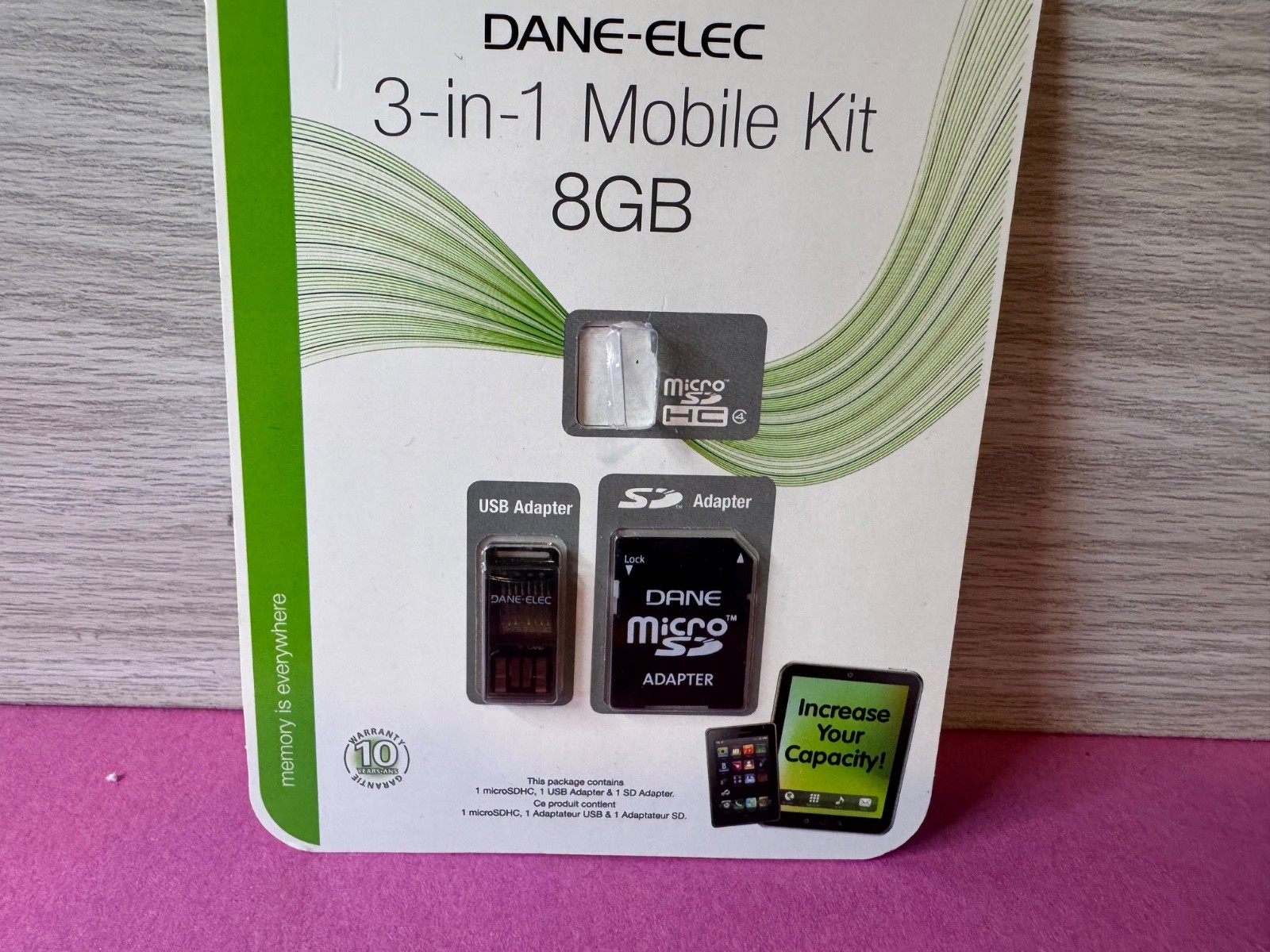 DANE USB ADAPTER/  MICRO SD ADAPTER. No Micro card.  Adapters only