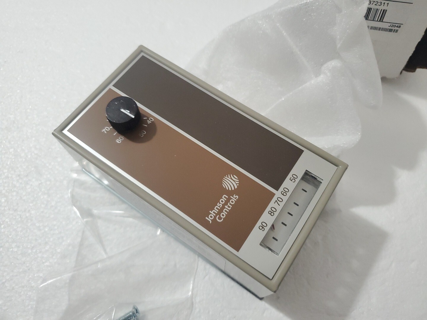 Johnson Controls/PENN T25A-1C Two Stage Room Thermostat NEW IN BOX - USA SELLER