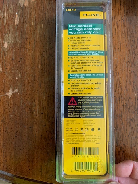 FLUKE VoltAlert - 1AC-II W/ Sound / Voltage Detector - New In Pack