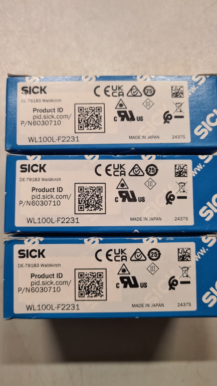 SICK WL100L-F2231 / No. 6030710 Retroreflective sensor | new & original packaging