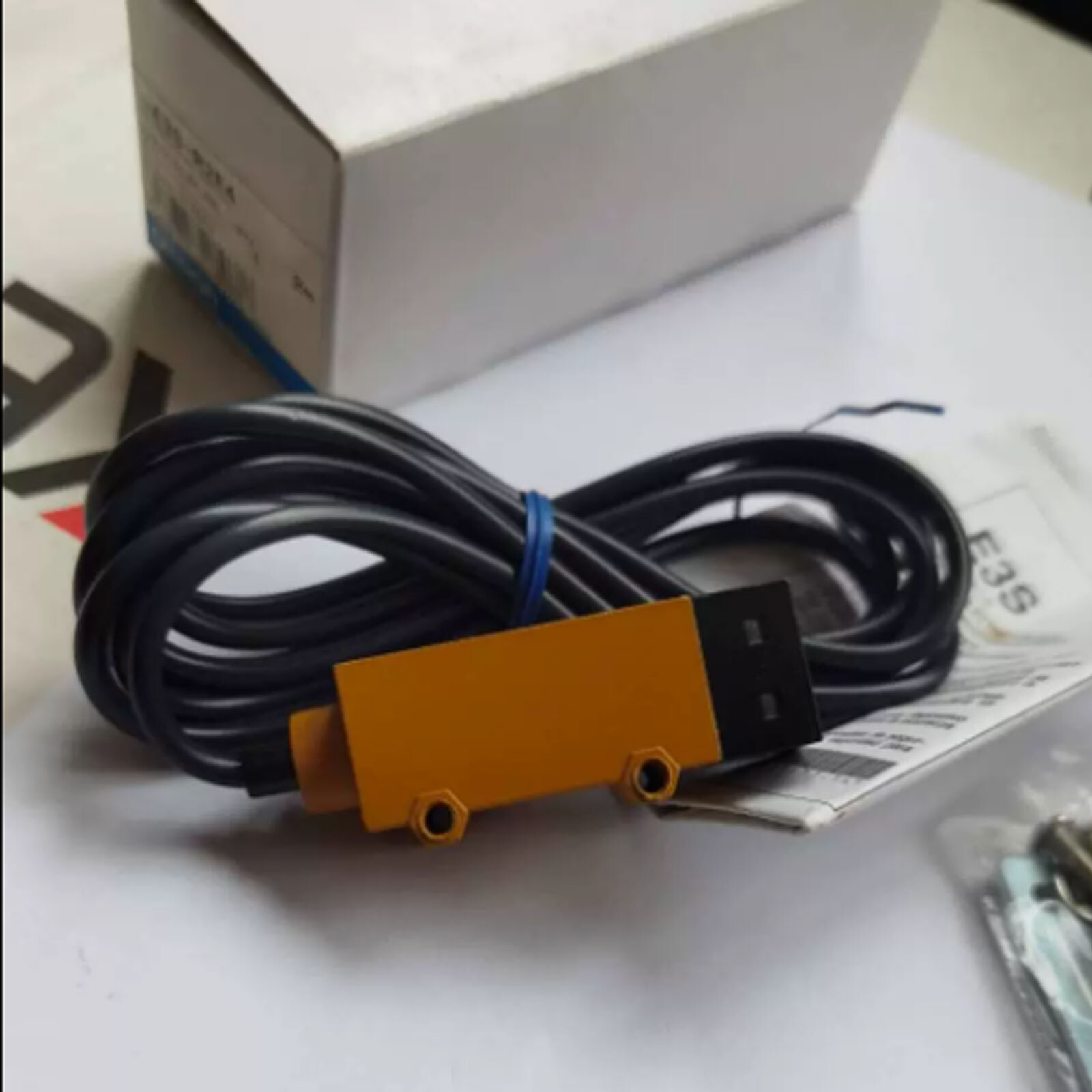 1PC New For Omron E3S-R2E4 Photoelectric Switch Sensor - US Stock