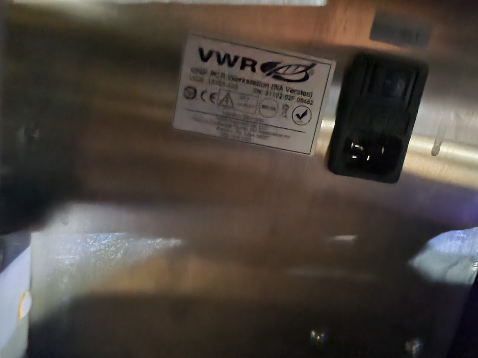 VWR 10783-132 PCR Workstation NA Version