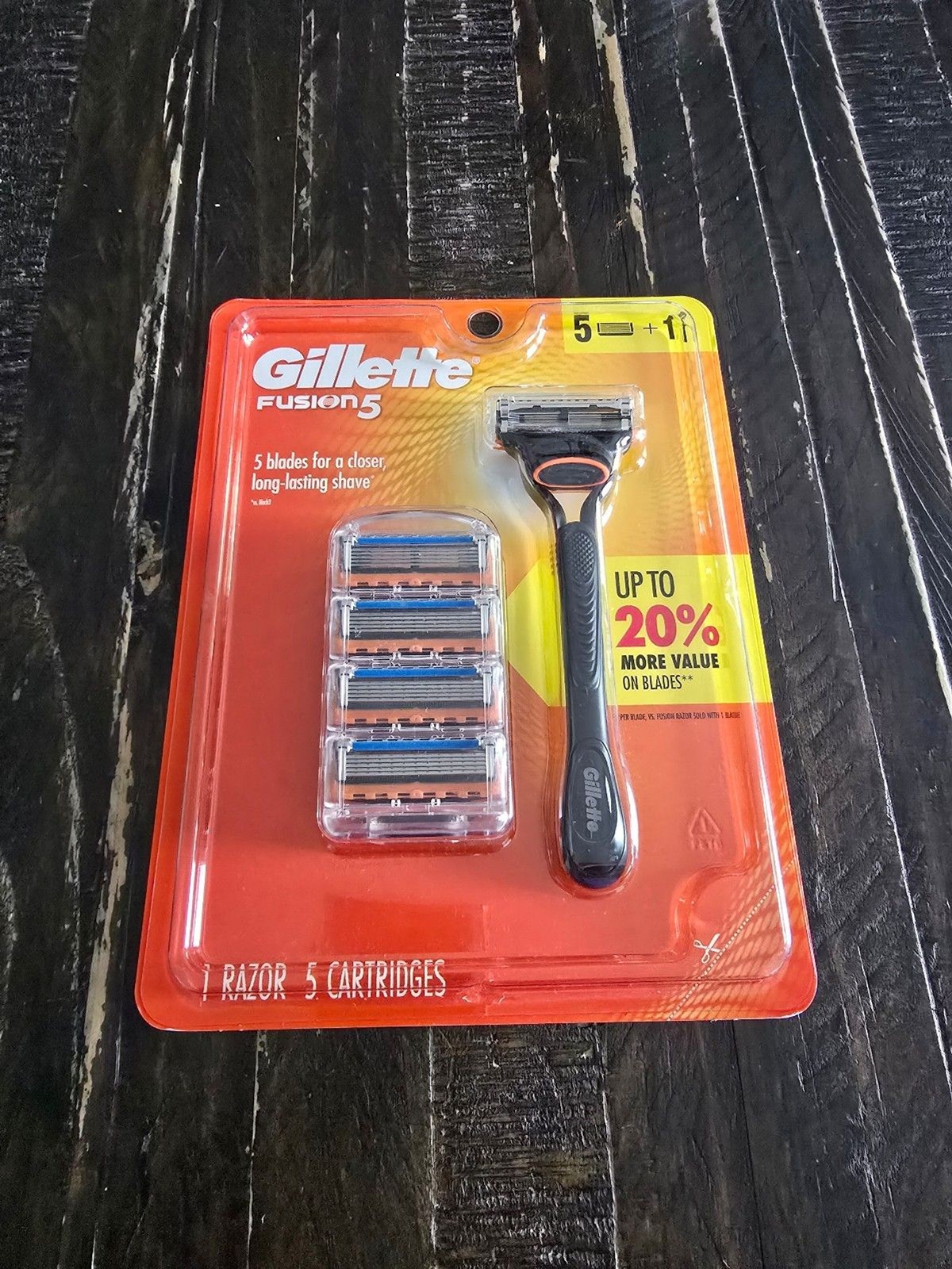 Gillette Fusion5 Shaving Razor For Men, Razor Handle And Razor Blade Refills 5