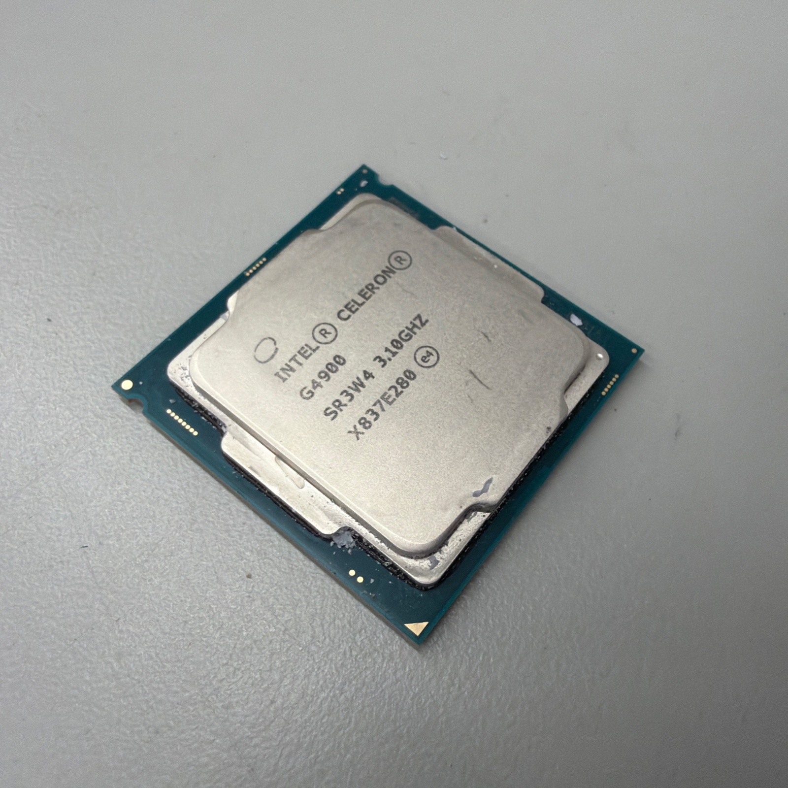 Intel Celeron G4900 Processor (3.10GHz, 2 Core, LGA 1151) - CM8068403378112