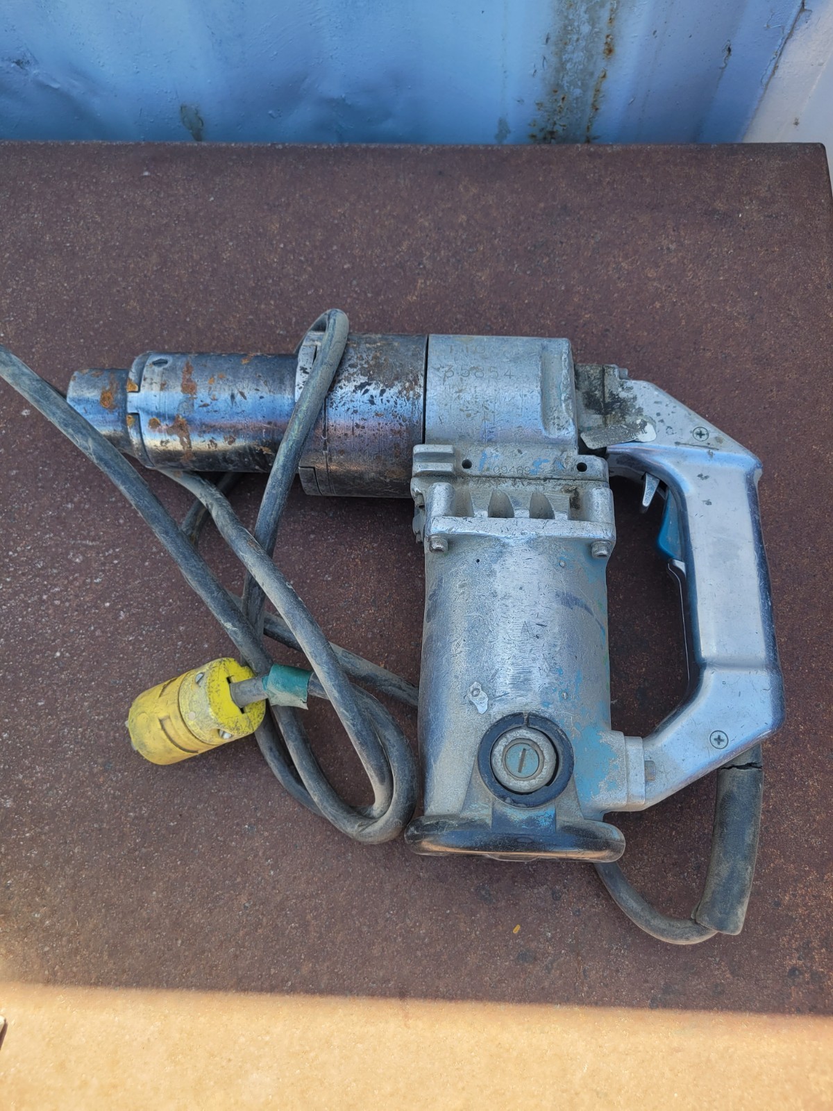 Tone Electric Shear Wrench S-110EZ 7/8” Socket