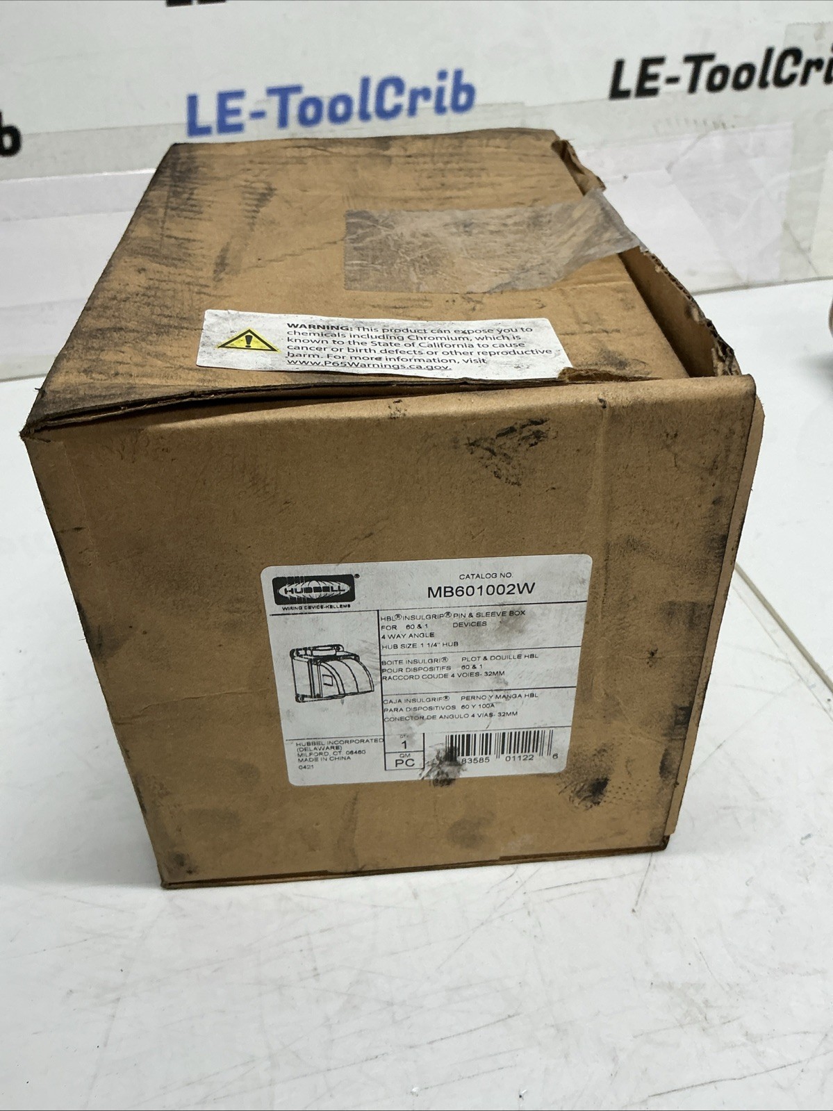 HUBBELL MB601002W Pin & Sleeve Box Devices . W-975s