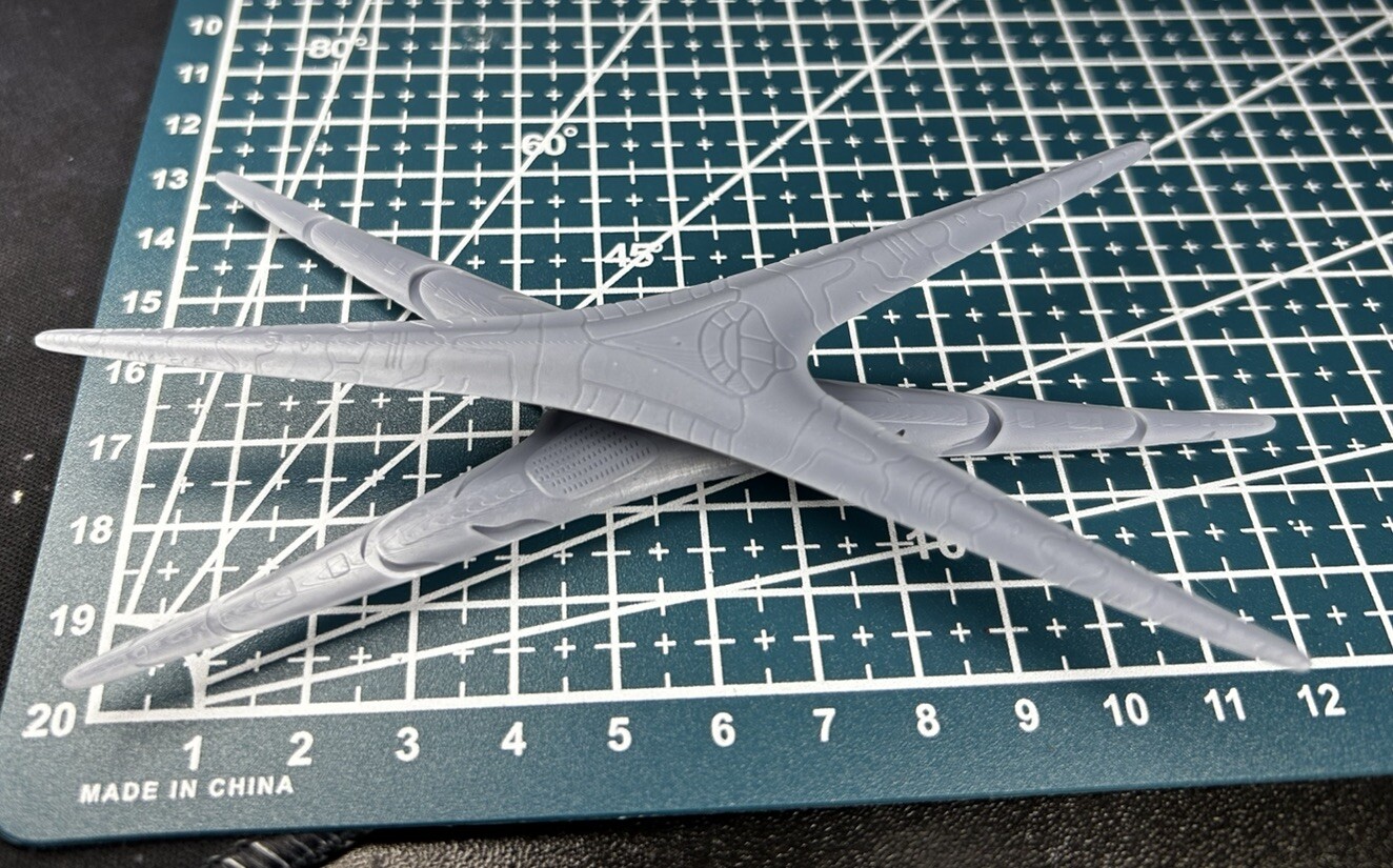 Battlestar Galactica TRS Cylon Basestar Class Miniature