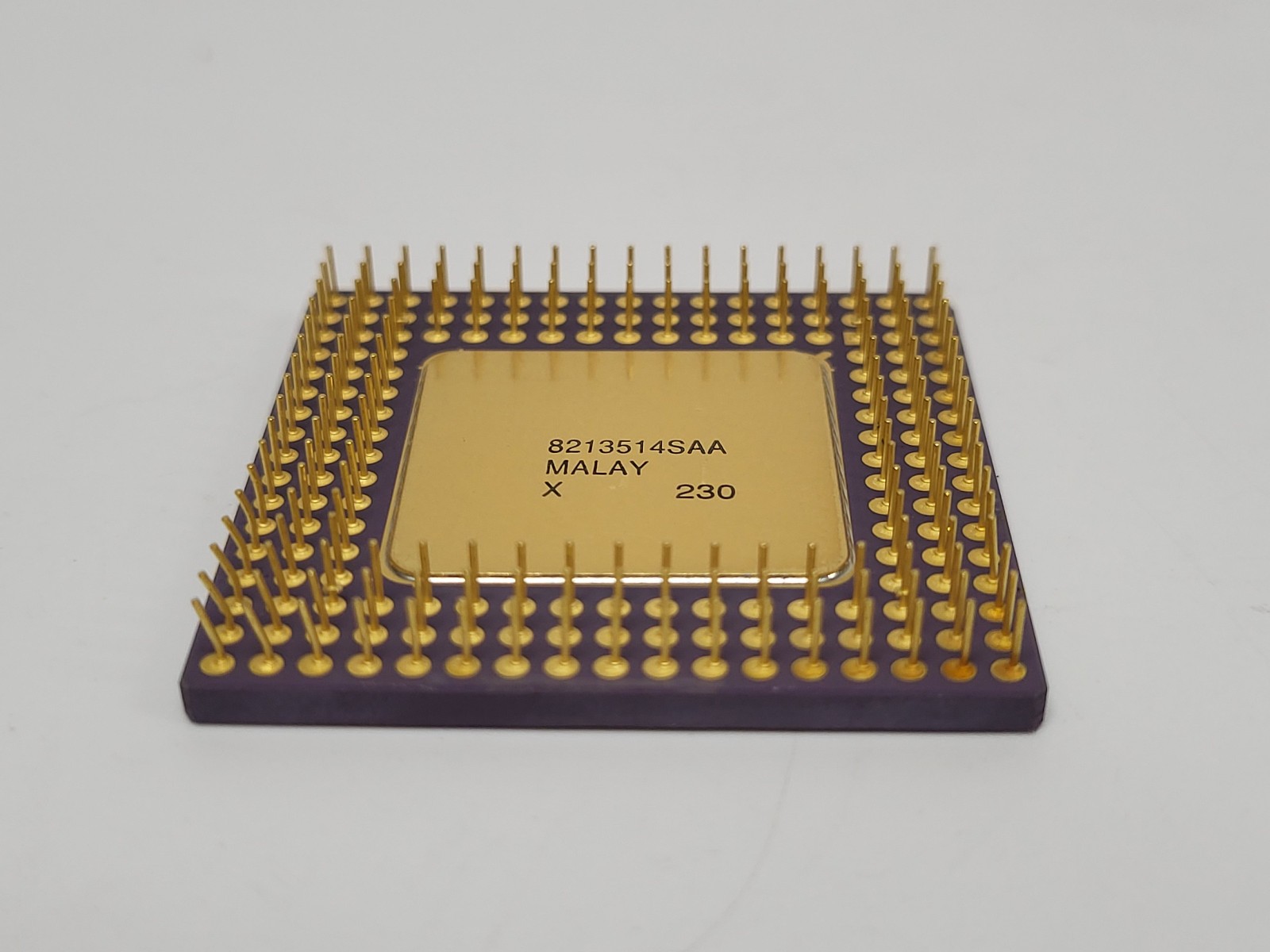 Vintage Intel i486 A80486DX-33 CPU Processor 33MHz, PGA168