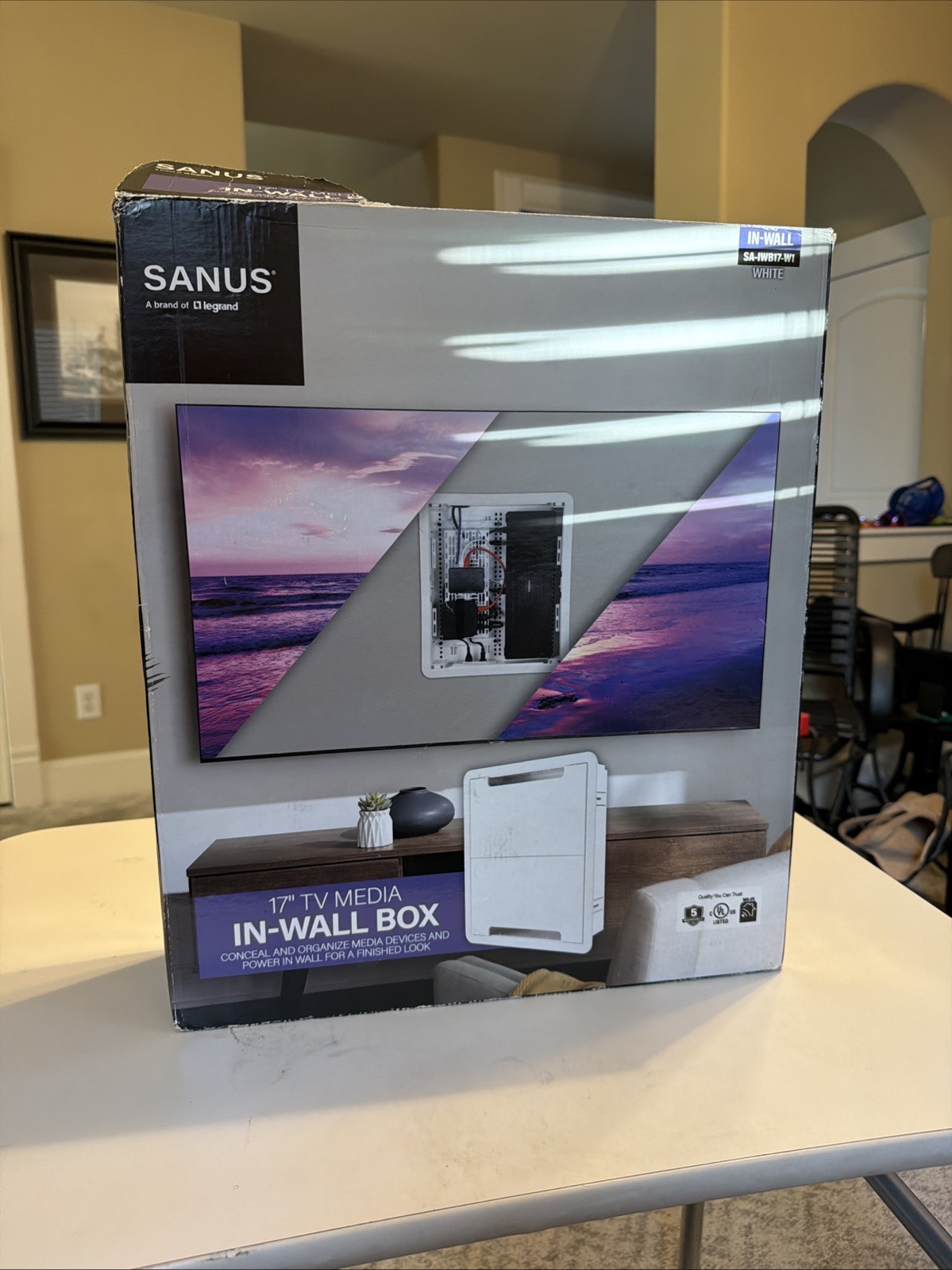 Sanus SA-IWB17-W1 TV Media In Wall Box 17"