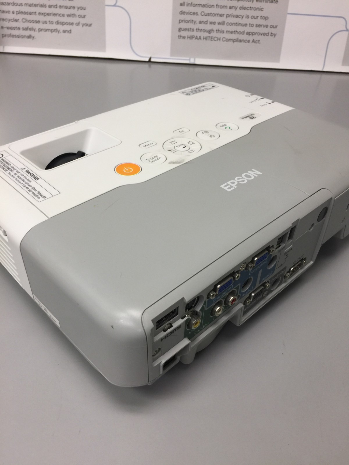 Epson PowerLite 92 LCD Projector model:H381A !!! TESTED!!!#624 LAMP HOURS LEFT !