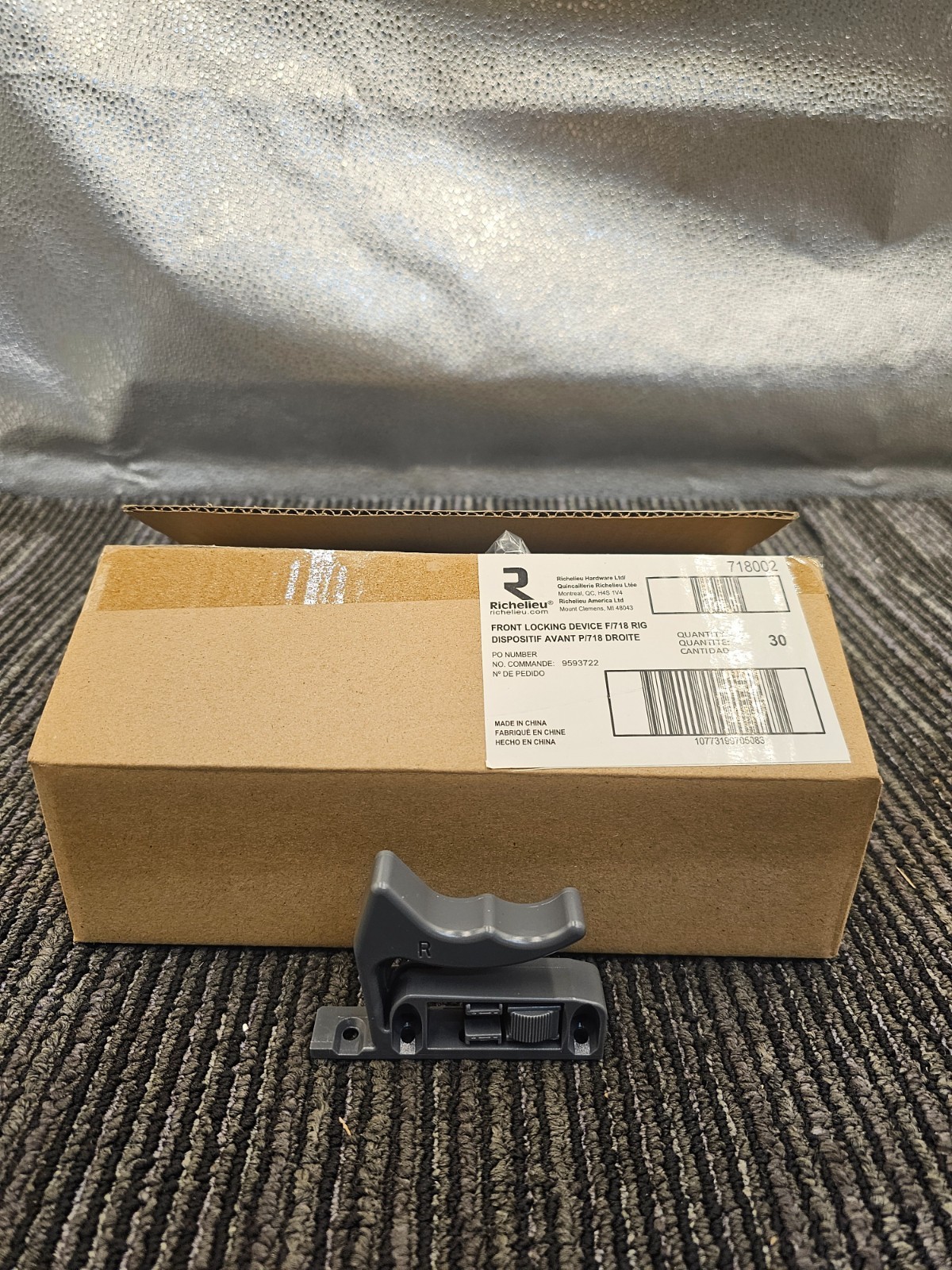 (QTY 30) Richelieu 718002 Front Locking Device for 314F Slide