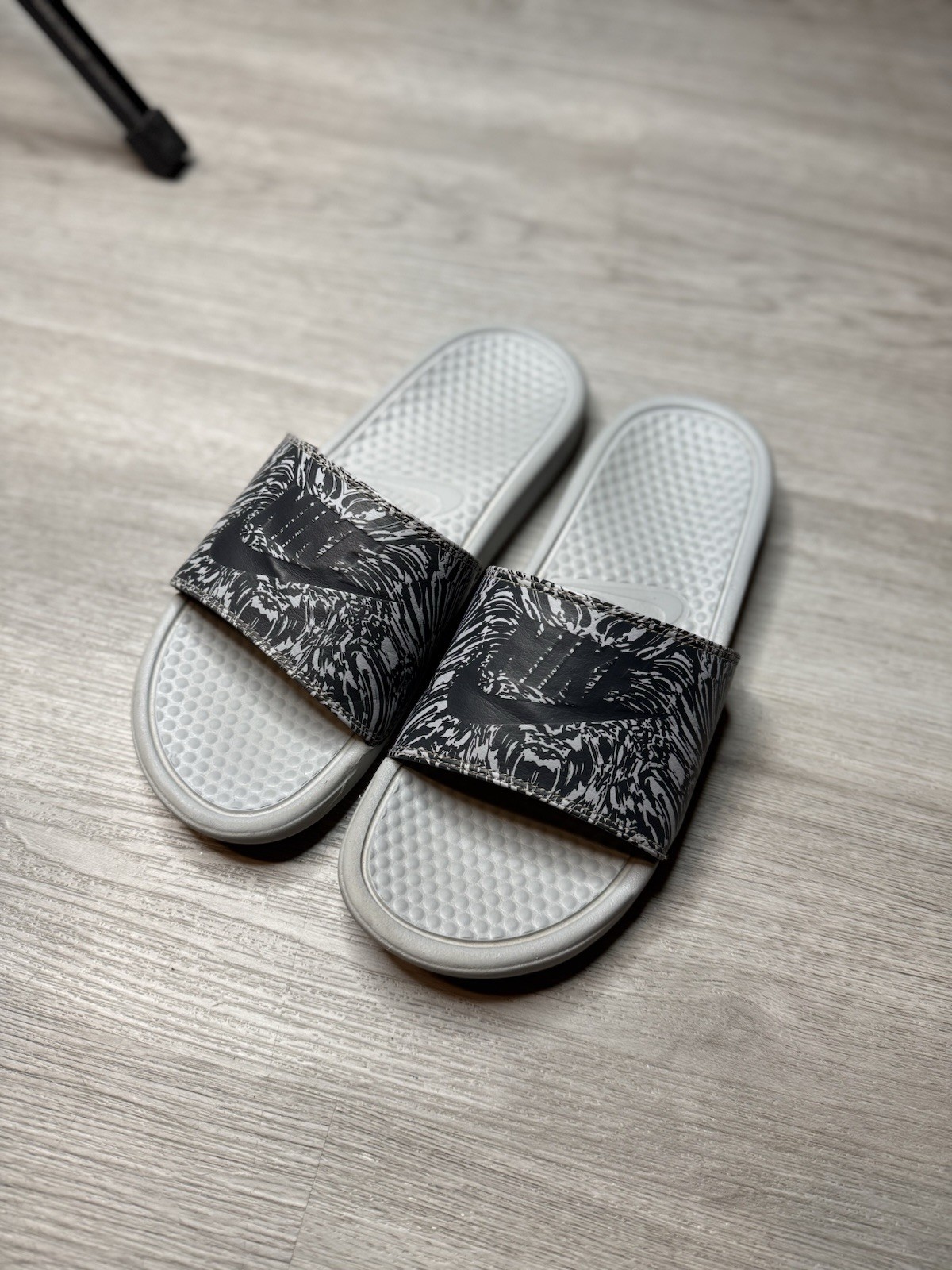 Nike Benassi JDI print Slides Size 9 Men