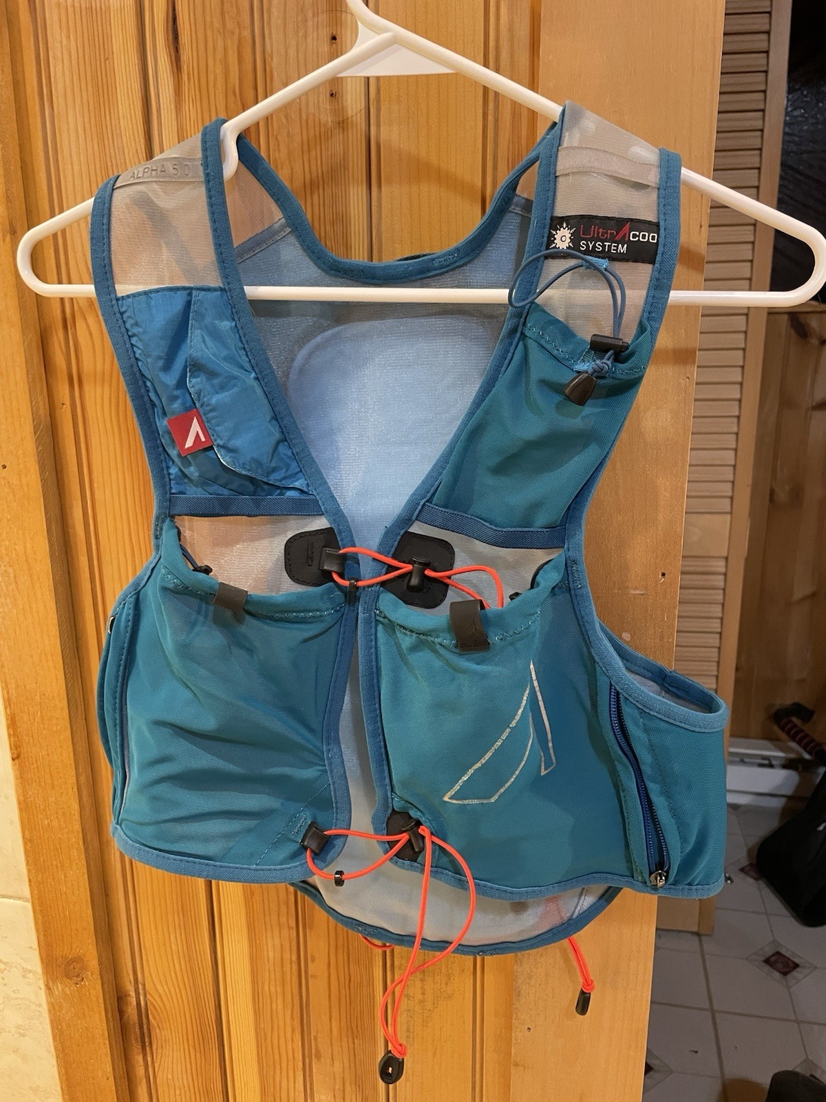 UltrAspire Alpha 5.0 Race Vest For Trail Running Or Hiking, Blue - Small