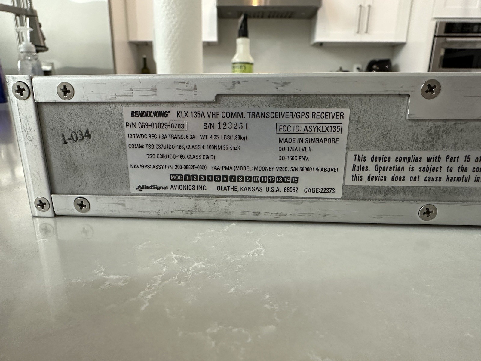 Bendix King KLX 135A GPS/COM Transceiver P/N 069-01029-0703 Untested