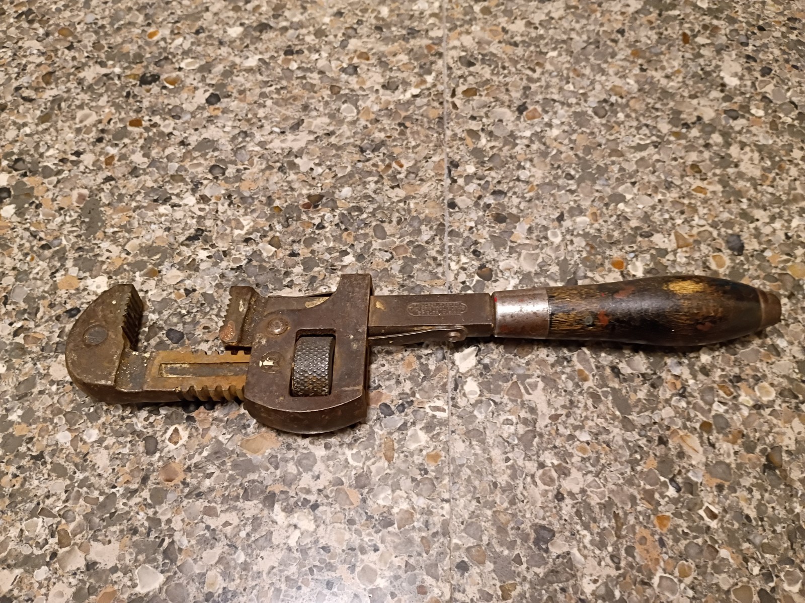 Vintage Erie Tool Co Pipe WRENCH #10 Stillson Erie PA USA Wood Handle