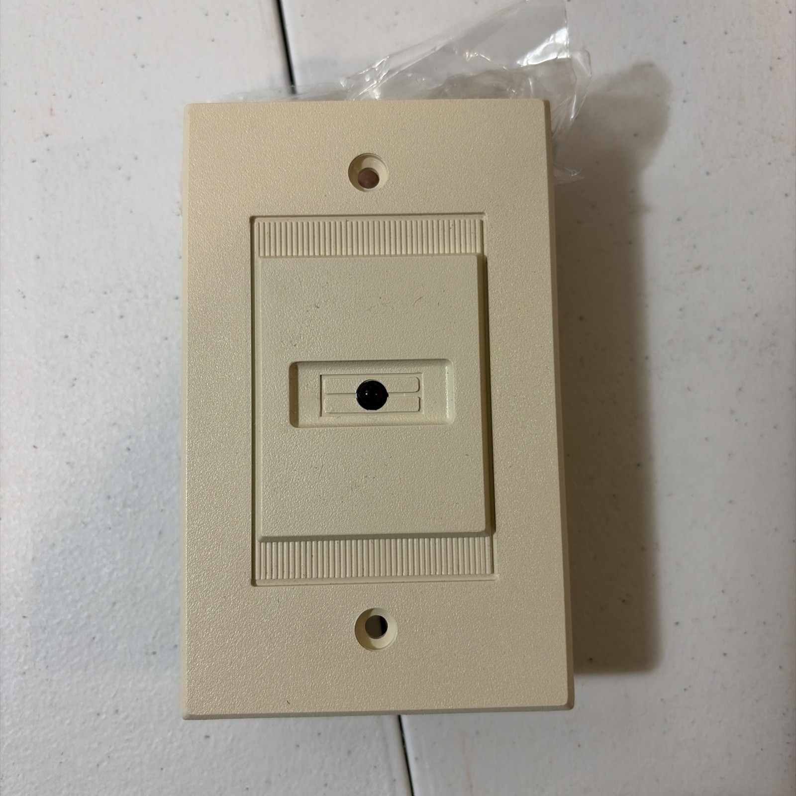 SYSTEM SENSOR  RA-400Z   "NEW"