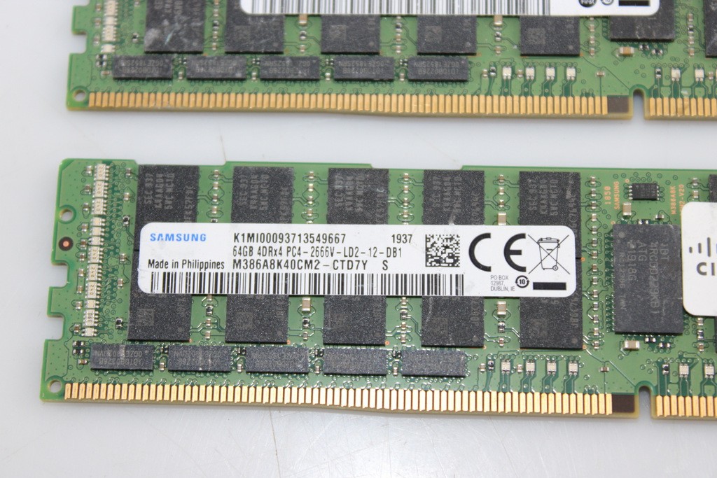 2 x Samsung 64GB DDR4-2666 PC4-21300 ECC LRDIMM Server Memory RAM (damaged)