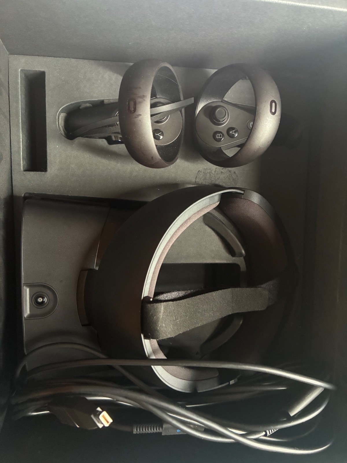 Oculus Rift S PC-Powered VR Gaming Headset - Black