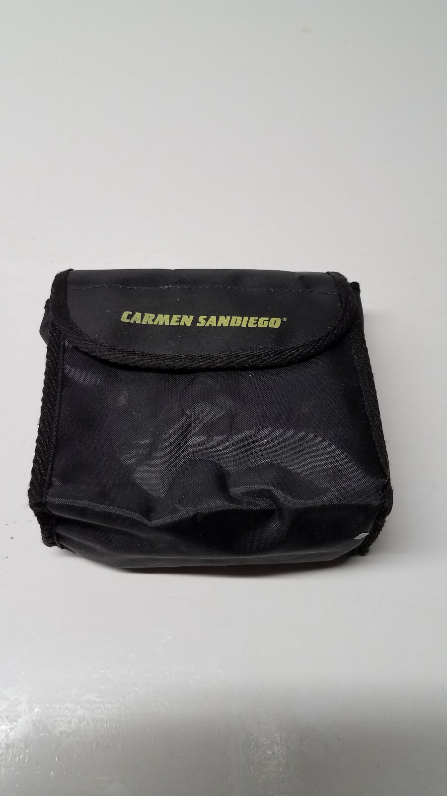 VINTAGE CARMEN SANDIEGO SPY Binoculars W CARRY CASE AND LENSE CLEANING CLOTH