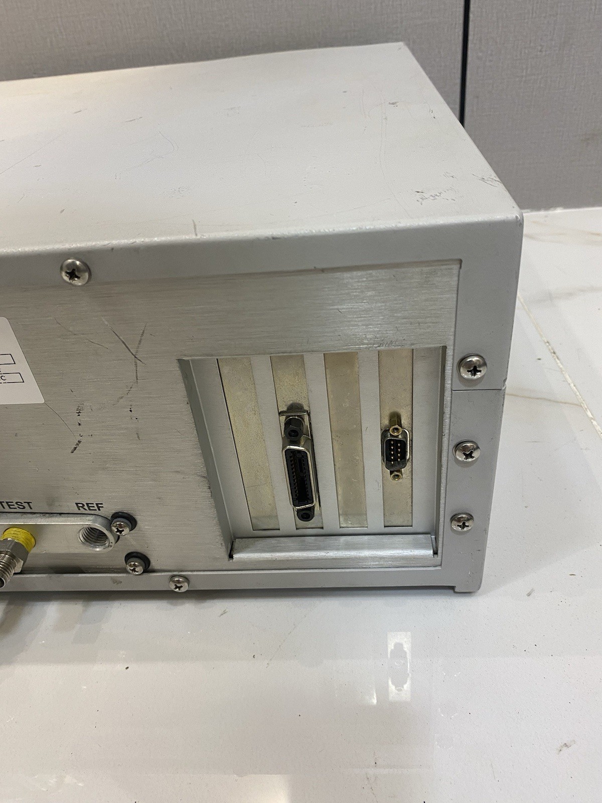 FLUKE / RUSKA 7250 , 3000 Psi Abs PRESSURE CONTROLLER & CALIBRATOR