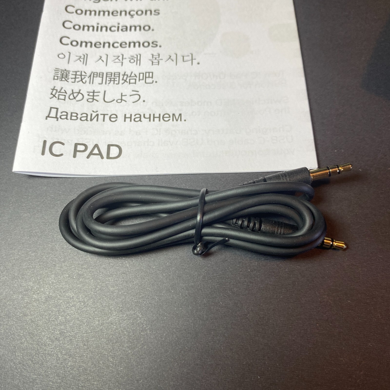 Infopathy Glowing IC Pad 3 Bluetooth w/ Case - NEW