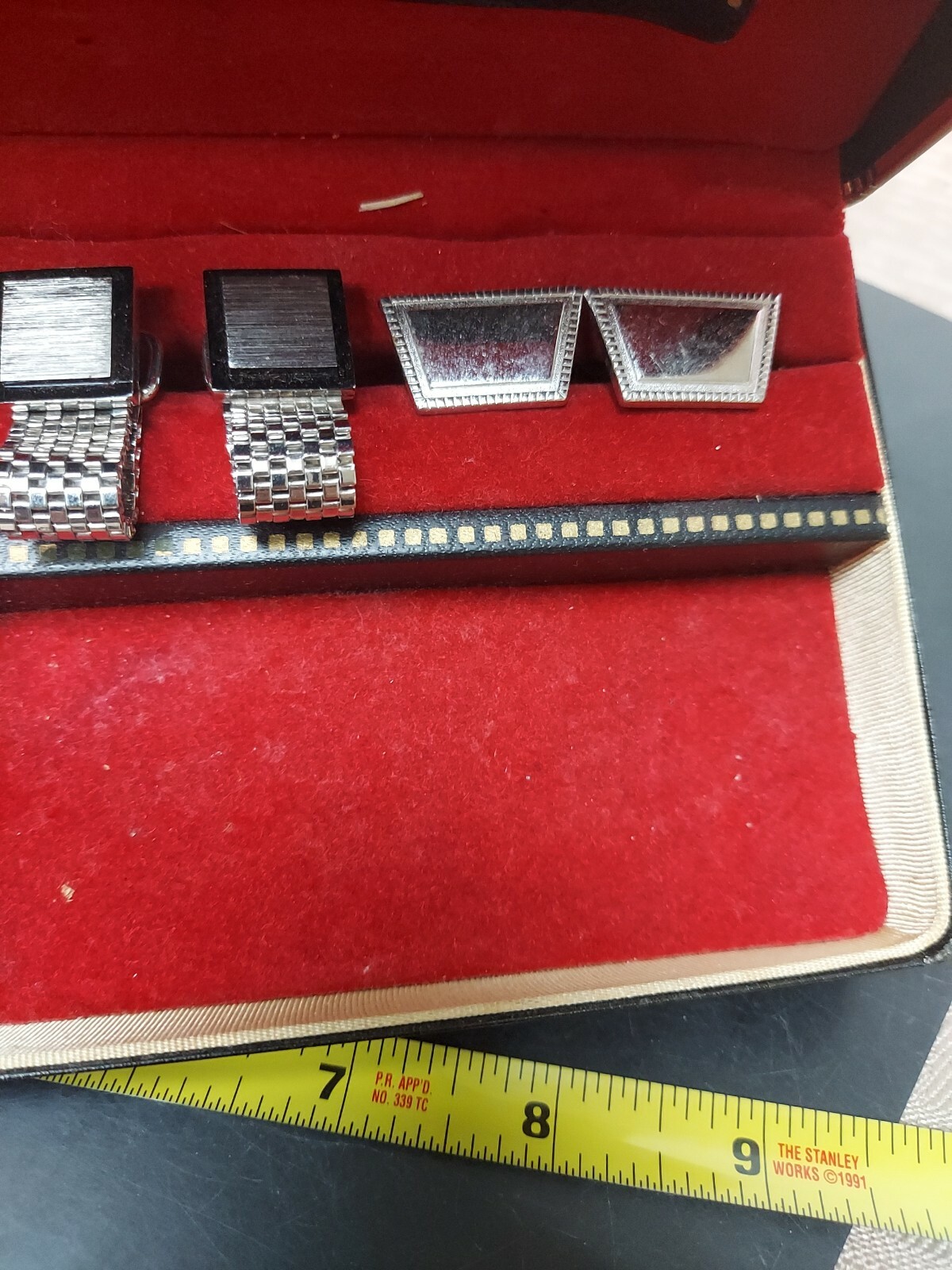 Black Knight Shields Box With "E" cufflinks 5 Total Sets