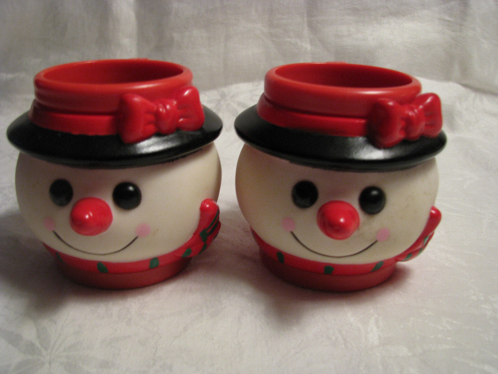 Pair of Colorful Snowwomen Plastic Children's Mugs/Cups