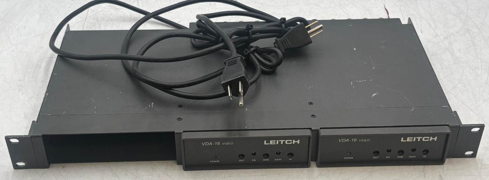 Lot of 2 Leitch VDA-16 Video Distribution Amplifiers W/ RackMount Holder