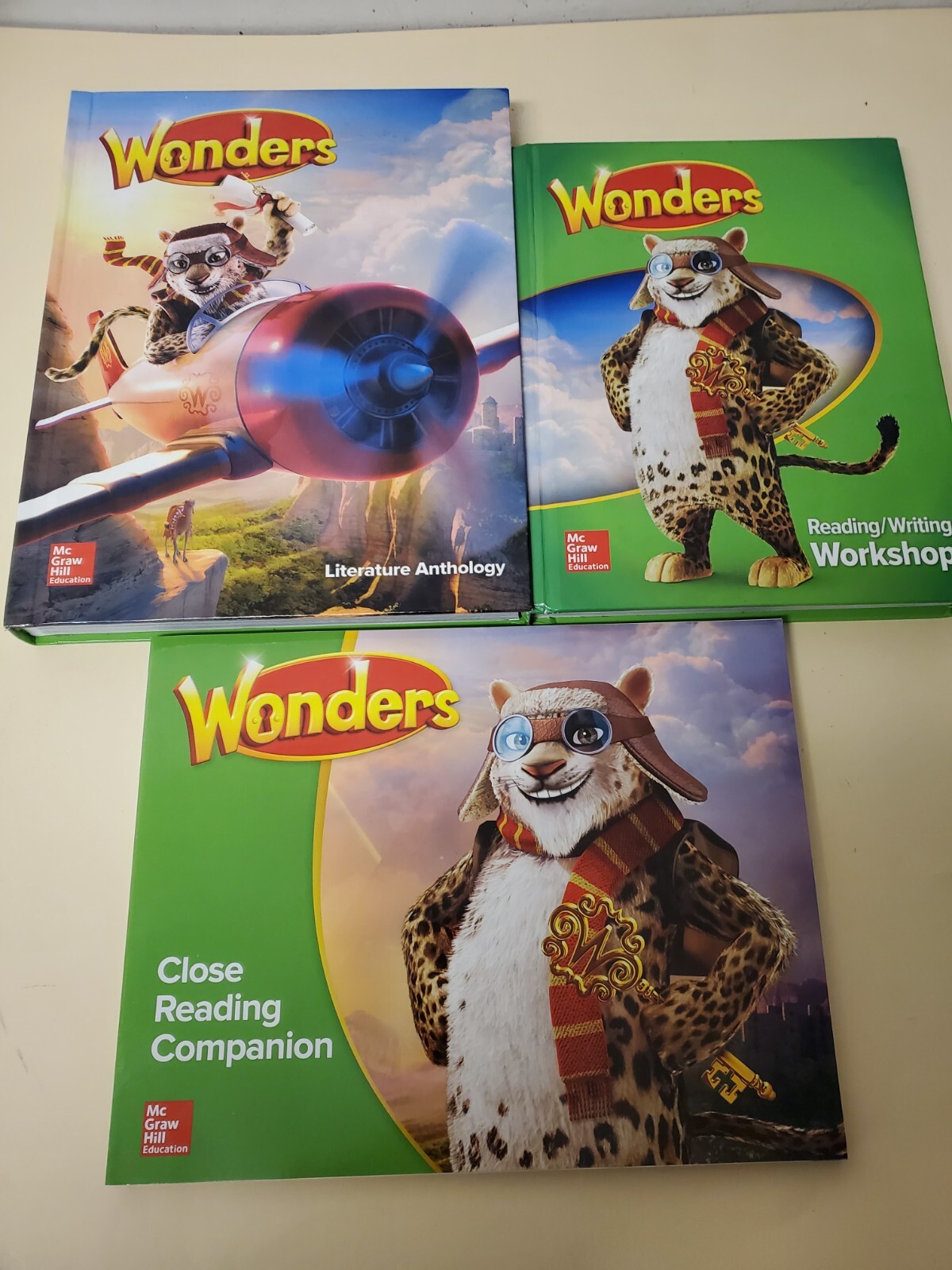 Wonders Reading / Writing Workshop Literature Grade 4  -  3-book set