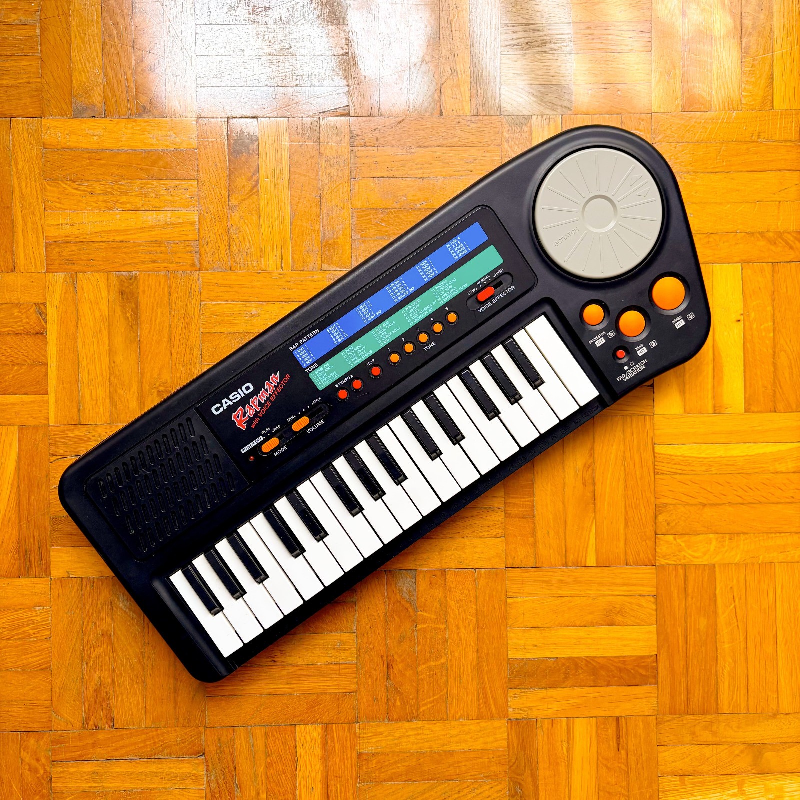 Casio Rapman (Japan,1990) Toy Synth Vocoder and Voice Effector! With microphone!